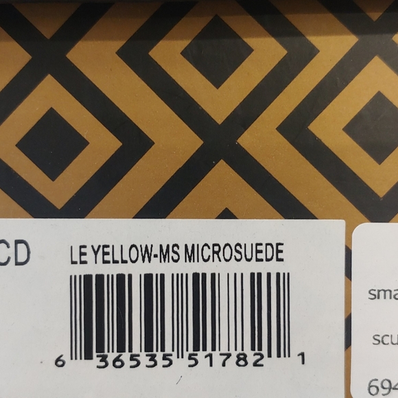 Charles David Angelica  Pump Light Yellow -8 - Picture 11 of 13